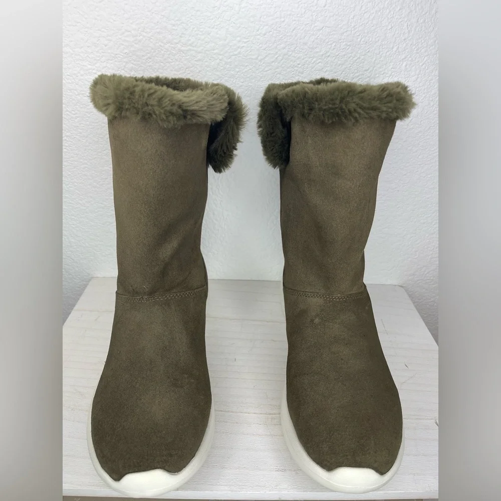 Skechers GoWalk GogaMat Genuine Leather Suede Faux Fur Fold Down Boots Size 8